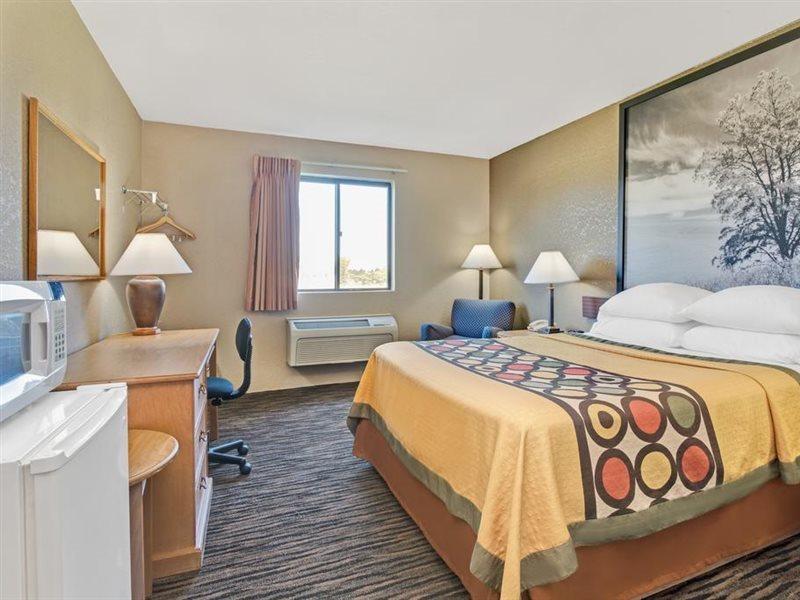 Super 8 By Wyndham Spokane/West Airway Heights Buitenkant foto