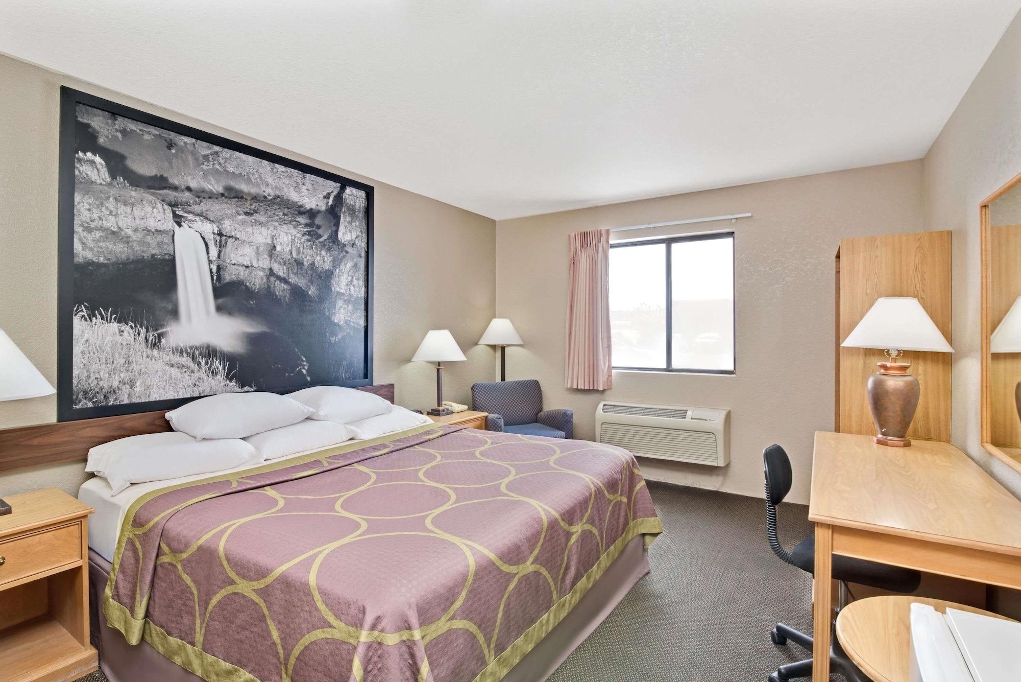 Super 8 By Wyndham Spokane/West Airway Heights Buitenkant foto