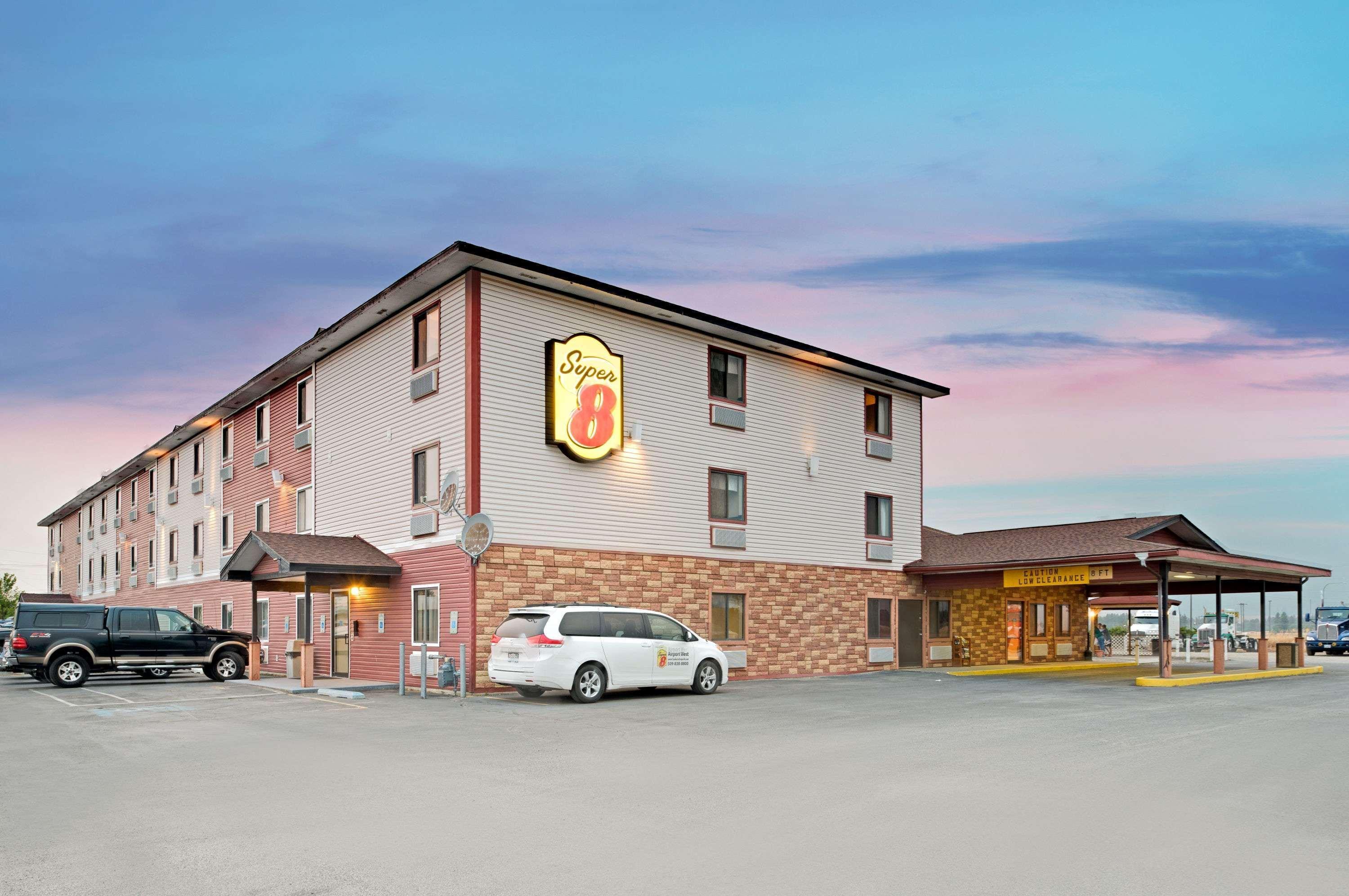 Super 8 By Wyndham Spokane/West Airway Heights Buitenkant foto