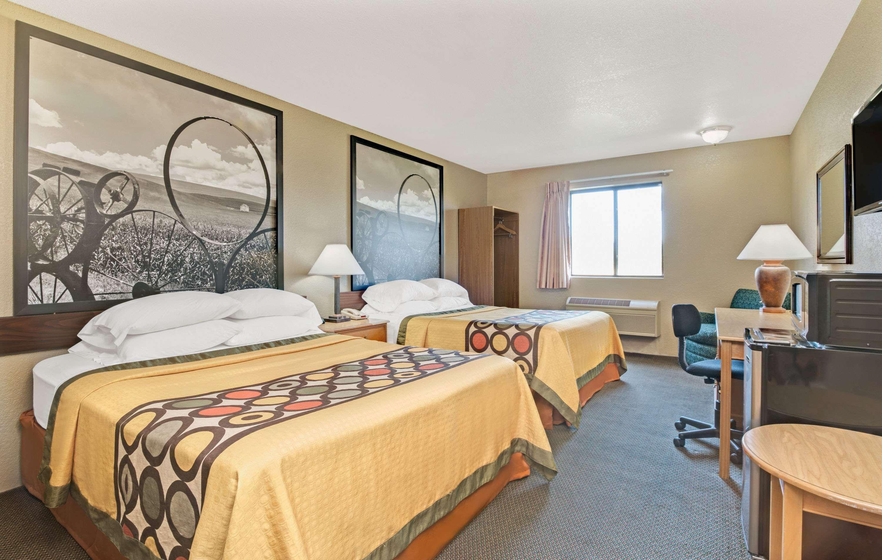 Super 8 By Wyndham Spokane/West Airway Heights Buitenkant foto